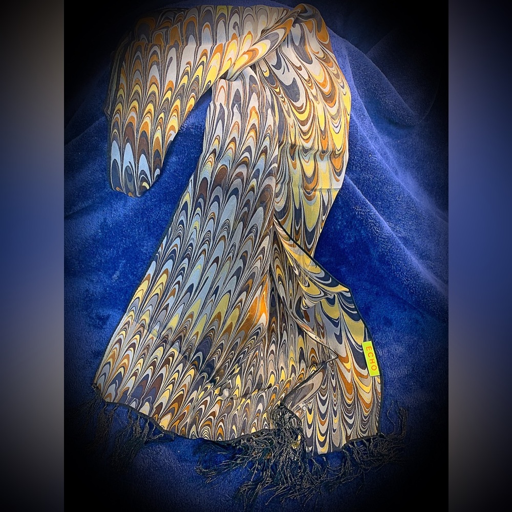 Echo %100 silk scarf. Excellent condition.